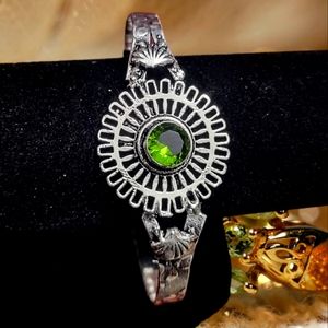 925 Sterling Silver Plated Peridot Color Stone Bohemian Bali Bangle